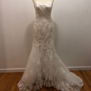 Bridal gown